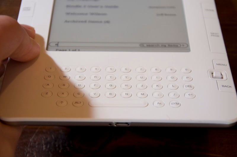 Illustration for article titled Kindle 2 Review: Sheeeyah, More Like Kindle 1.5